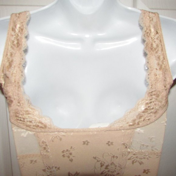 Lace Trimmed Bodyshaper - Nude XS - Picture 8 of 10